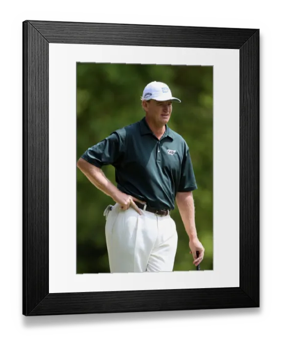 Framed Print : Ernie Els Bmw PGA Championship 2010 Bmw PGA Championship 2010 Wentworth Club Framed Print : Ernie Els Bmw PGA Championship 2010 Bmw PGA Championship 2010 Wentworth Club