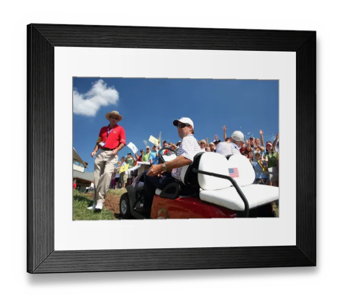 Framed Print : Paul Azinger With Fans Framed Print : Paul Azinger With Fans