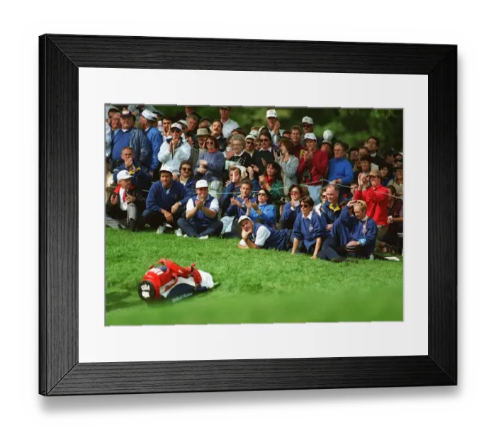 Framed Print : AnxioUS Moments For Europe