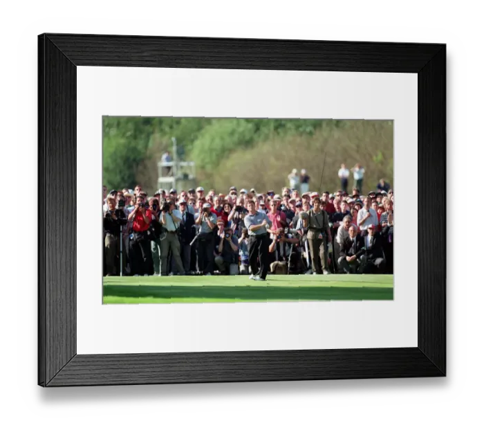 Framed Print : Ian Woosnam Aproaches 18th Framed Print : Ian Woosnam Aproaches 18th