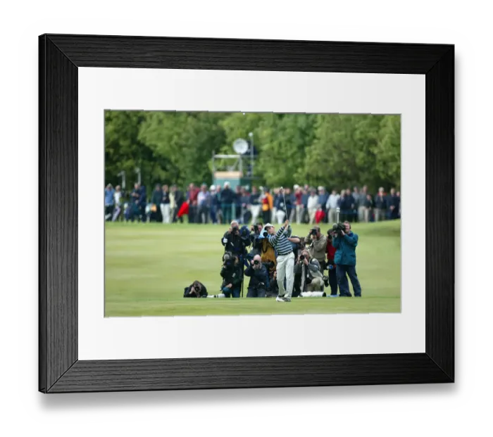 Framed Print : Ignacio Garrido Plays His Approach Shot On 18th Framed Print : Ignacio Garrido Plays His Approach Shot On 18th