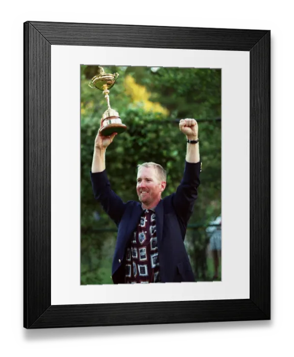 Framed Print : David Duval With Ryder Cup Framed Print : David Duval With Ryder Cup