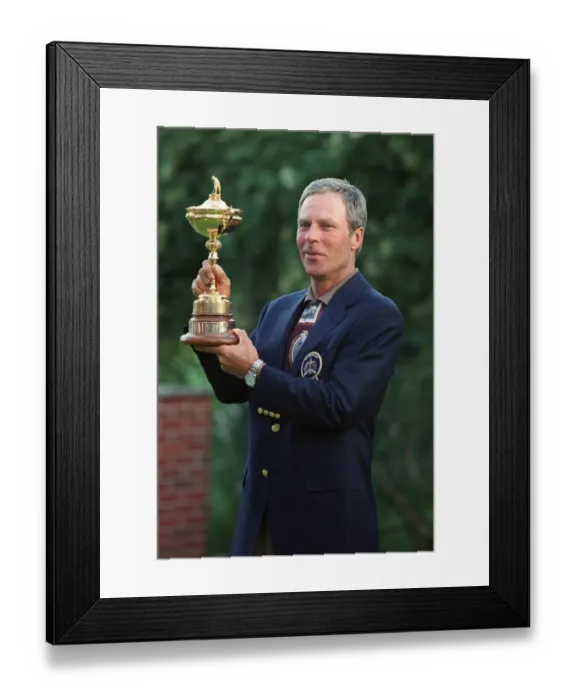 Framed Print : Ben Crenshaw With Ryder Cup Framed Print : Ben Crenshaw With Ryder Cup