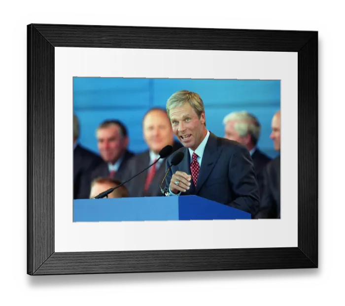 Framed Print : Ben Crenshaw Framed Print : Ben Crenshaw