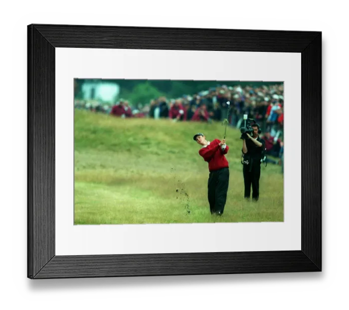 Framed Print : Justin Rose Chips In On 18th