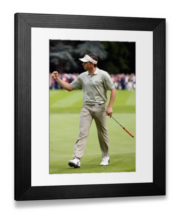 Framed Print : Sergio Garcia Framed Print : Sergio Garcia