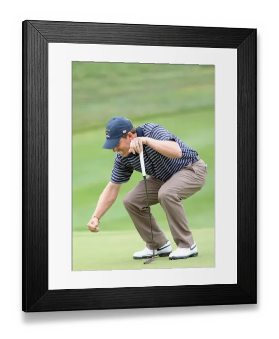 Framed Print : Leonard Sinks Birdie On 17th Framed Print : Leonard Sinks Birdie On 17th