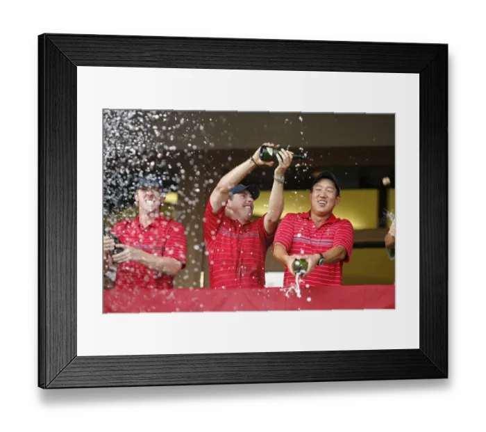 Framed Print : Justin Leonard & Anthony Kim Framed Print : Justin Leonard & Anthony Kim