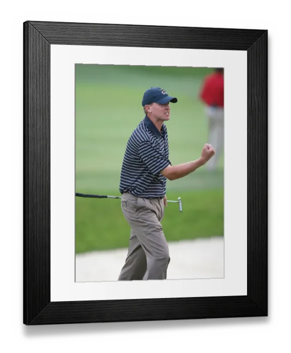 Framed Print : Steve Stricker Birdies 18 Framed Print : Steve Stricker Birdies 18
