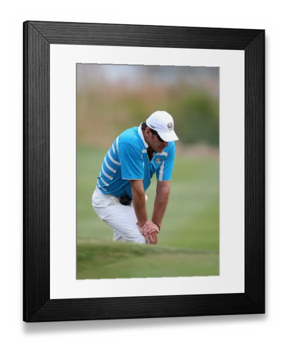 Framed Print : Faldo Struggles To Watch On 18 Framed Print : Faldo Struggles To Watch On 18