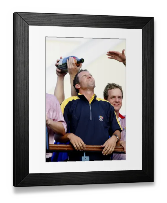 Framed Print : Sergio Garcia Framed Print : Sergio Garcia