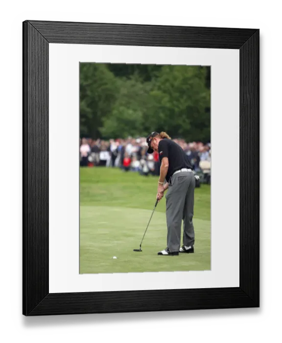 Framed Print : Miguel Angel Jimenez Sinks Winning Put Framed Print : Miguel Angel Jimenez Sinks Winning Put