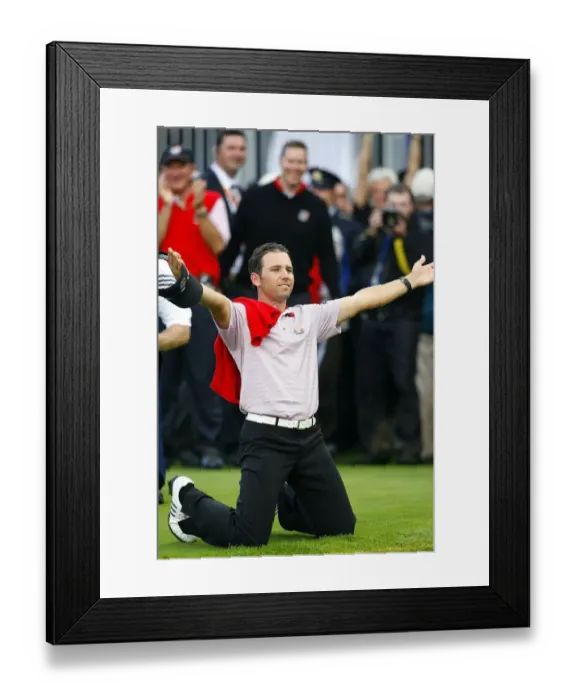 Framed Print : Sergio Garcia Framed Print : Sergio Garcia