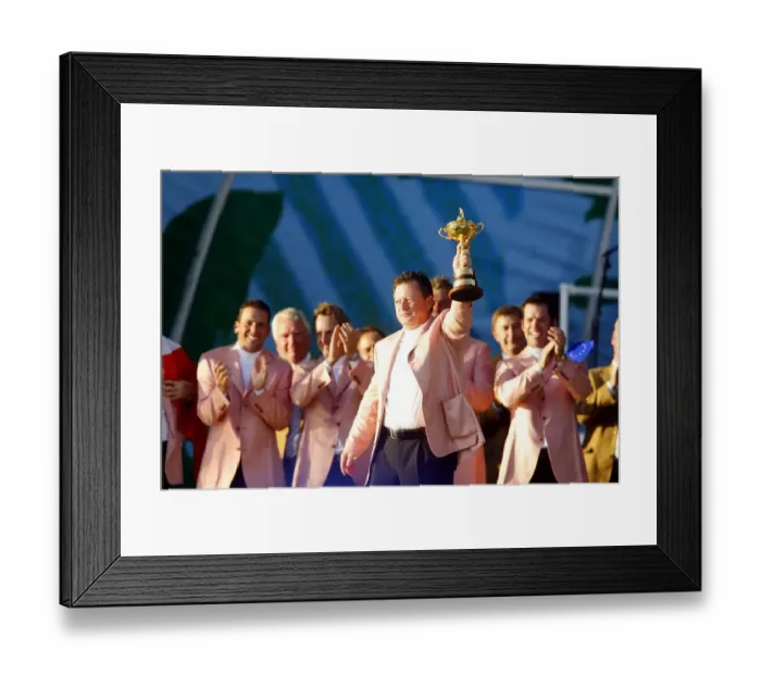 Framed Print : Ian Woosnam Holds The Ryder Cup Framed Print : Ian Woosnam Holds The Ryder Cup