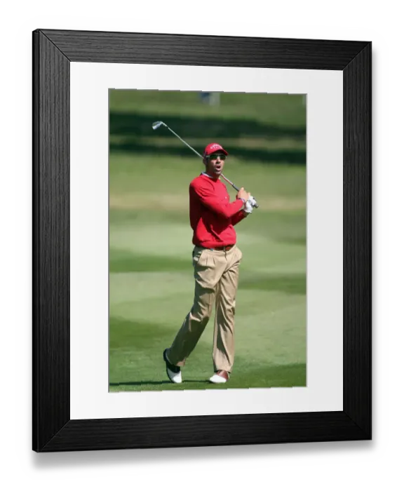 Framed Print : Alvaro Quiros Framed Print : Alvaro Quiros