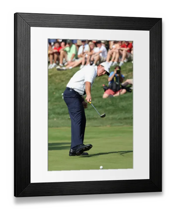 Framed Print : Phil Mickelson Birdies The 15th Framed Print : Phil Mickelson Birdies The 15th