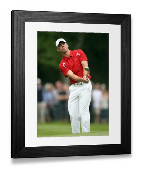 Framed Print : Paul Casey Chips On 4th Hole Framed Print : Paul Casey Chips On 4th Hole