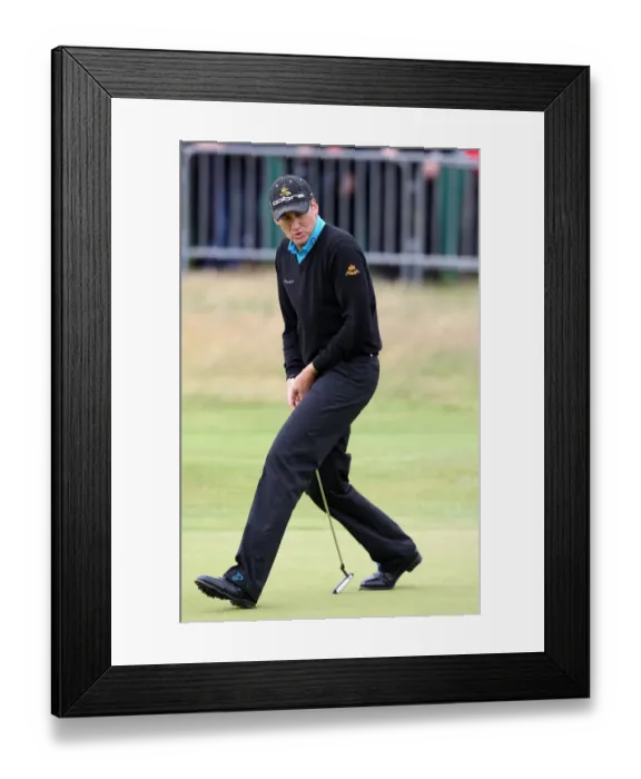 Framed Print : Ian Poulter Onthe 18th Framed Print : Ian Poulter Onthe 18th