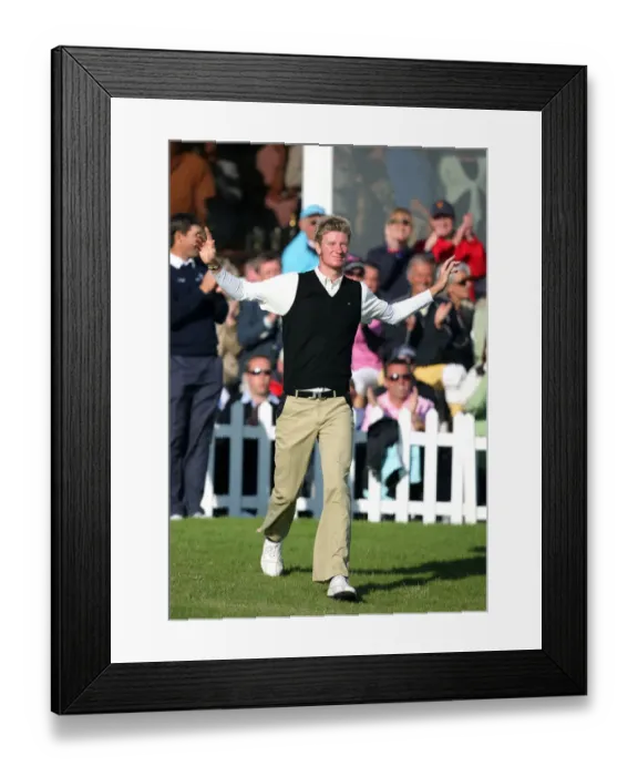 Framed Print : Chris Wood Leading Amateur