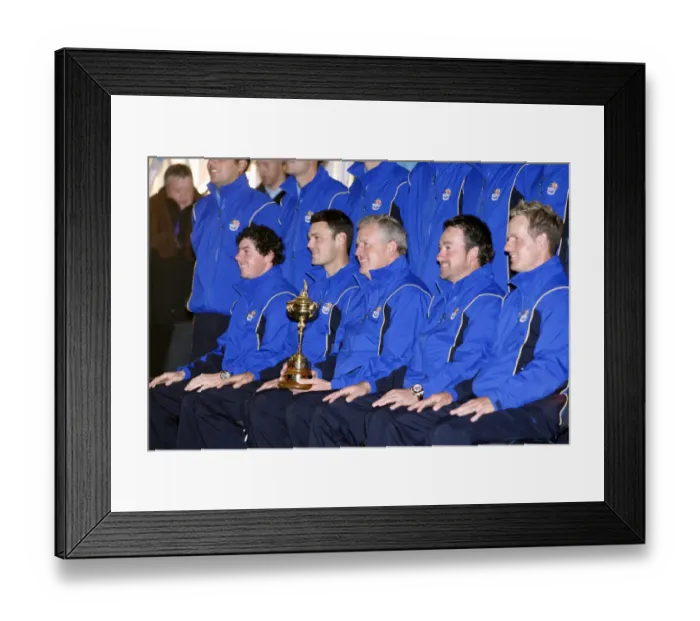 Framed Print : Colin Montgomerie & Team Europe Framed Print : Colin Montgomerie & Team Europe