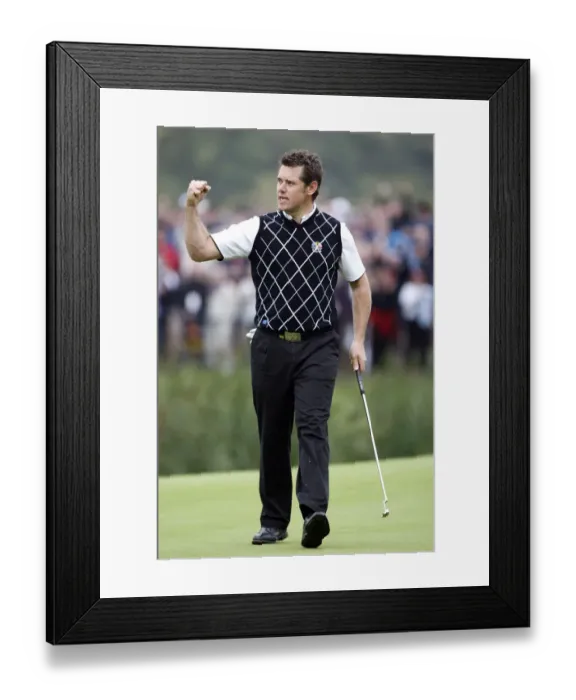 Framed Print : Lee Westwood Punches The Air After Birdieing The 5th Framed Print : Lee Westwood Punches The Air After Birdieing The 5th