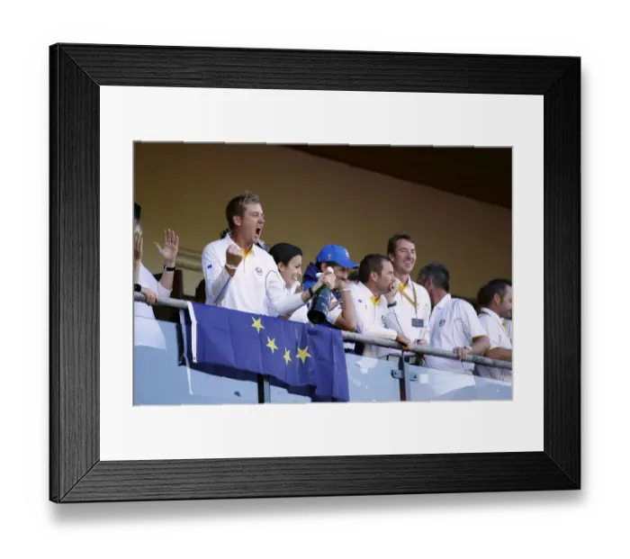 Framed Print : Ian Poulter & Team Celebrate Framed Print : Ian Poulter & Team Celebrate