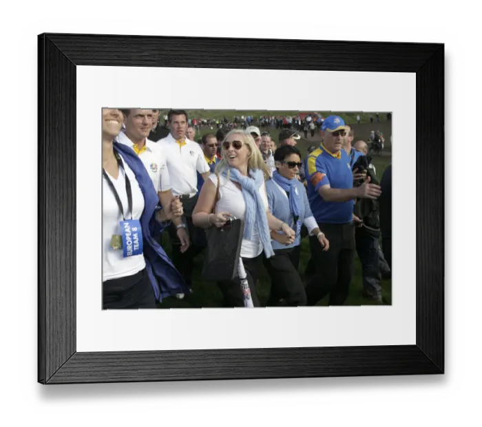 Framed Print : Caroline Harrington & Laurae Westwood Caroline Harringto
