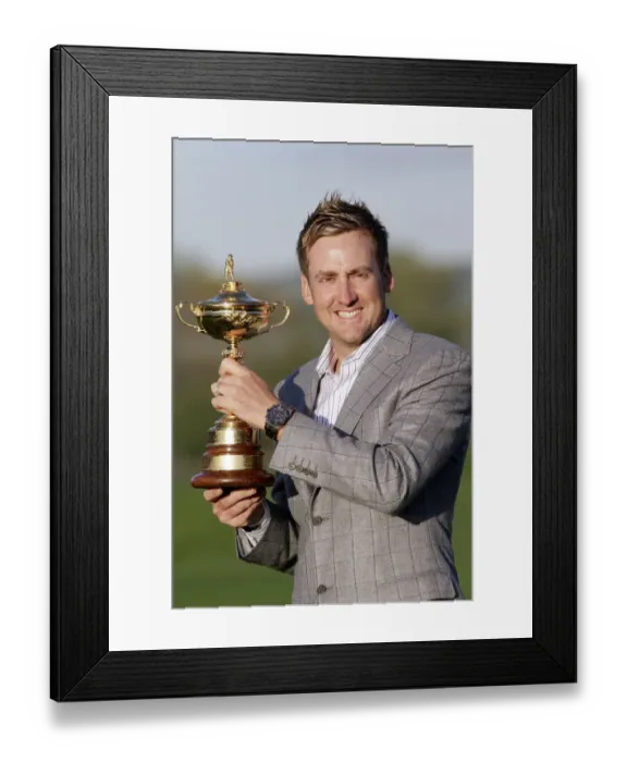 Framed Print : Ian Poulter With The Ryder Cup