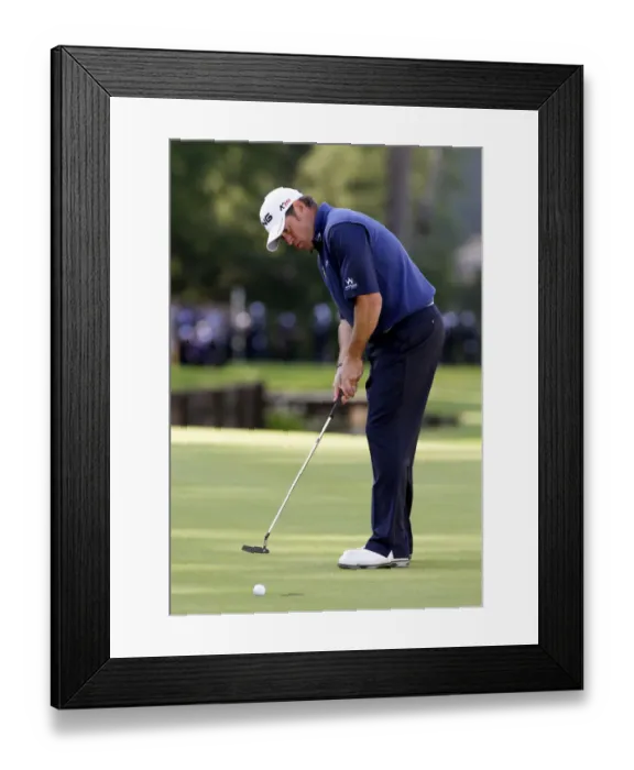 Framed Print : Lee Westwood Misses Birdie Chance On 18th Framed Print : Lee Westwood Misses Birdie Chance On 18th