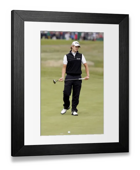 Framed Print : Tom Lewis Rory Misses Birdie On 16th Green Framed Print : Tom Lewis Rory Misses Birdie On 16th Green