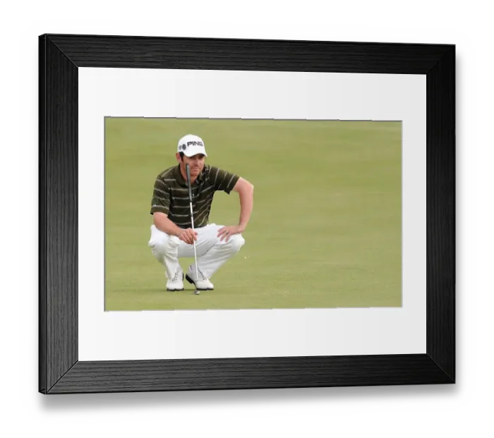 Framed Print : Louis Oosthuizen Walks The 18th Fairway Framed Print : Louis Oosthuizen Walks The 18th Fairway