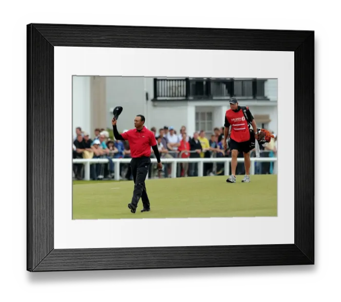 Framed Print : Tiger Wood On Th 18th Fairway
