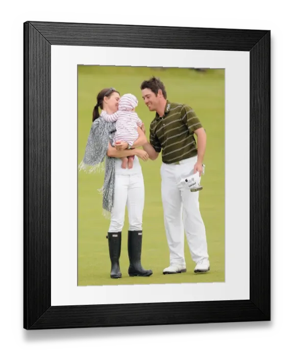 Framed Print : The Open Winner Louis Oosthuizen With Wife Nel-Mare Framed Print : The Open Winner Louis Oosthuizen With Wife Nel-Mare