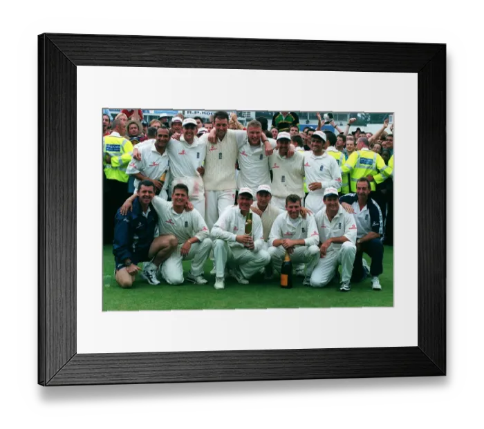 Framed Print : England Team Celebrate Win Framed Print : England Team Celebrate Win