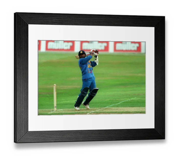 Framed Print : Romesh Kaluwitharana Framed Print : Romesh Kaluwitharana