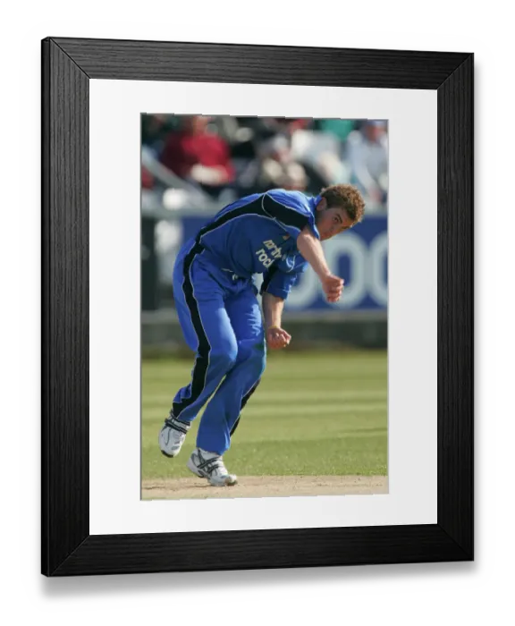 Framed Print : Liam Plunkett