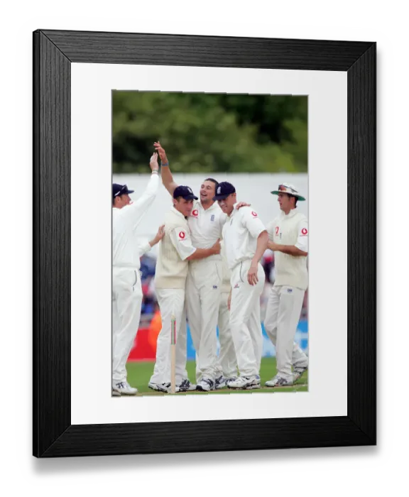 Framed Print : Steve Harmison, Andrew Flintoff & Simon Jones
