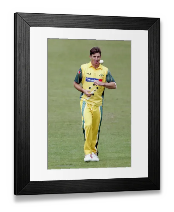 Framed Print : Brad Hogg Australia Leicestershire V Australia Grace Road, Leicester 11 June 2005 Date Framed Print : Brad Hogg Australia Leicestershire V Australia Grace Road, Leicester 11 June 2005 Date