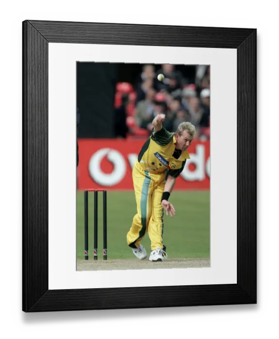 Framed Print : Brett Lee Australia Leicestershire V Australia Grace Road, Leicester 11 June 2005 Date Framed Print : Brett Lee Australia Leicestershire V Australia Grace Road, Leicester 11 June 2005 Date