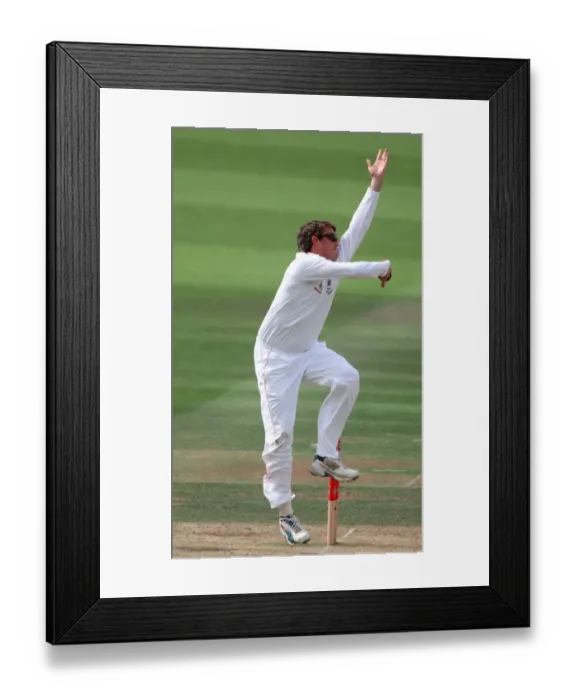Framed Print : Graeme Swann
