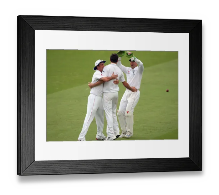 Framed Print : Andrew Strauss, James Anderson & Matt Prior Andrew Strau Framed Print : Andrew Strauss, James Anderson & Matt Prior Andrew Strau