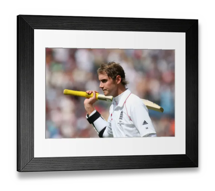 Framed Print : Stuart Broad Leaves The Field With A Huge Applause From Framed Print : Stuart Broad Leaves The Field With A Huge Applause From