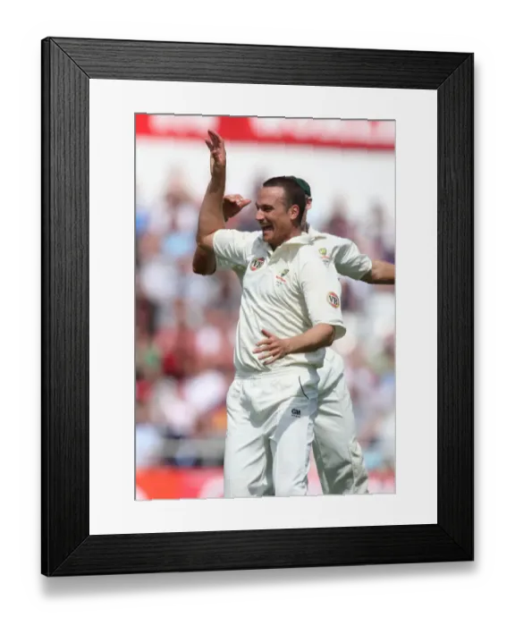 Framed Print : Stuart Clark & Michael Hussey Framed Print : Stuart Clark & Michael Hussey