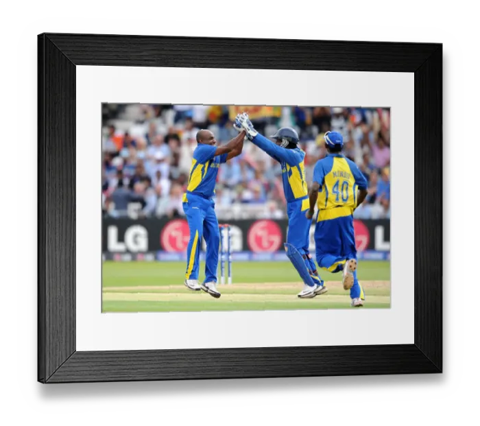 Framed Print : Sanath Jayasuriya & Kumar Sangakkara Celebrate Wicket Sa Framed Print : Sanath Jayasuriya & Kumar Sangakkara Celebrate Wicket Sa