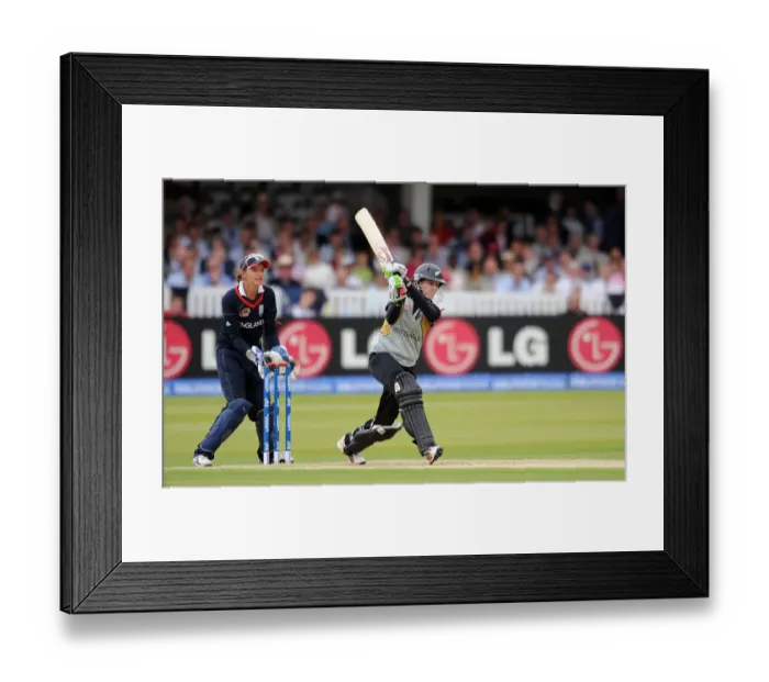 Framed Print : Sarah Taylor & Amy Satterthwaite Framed Print : Sarah Taylor & Amy Satterthwaite