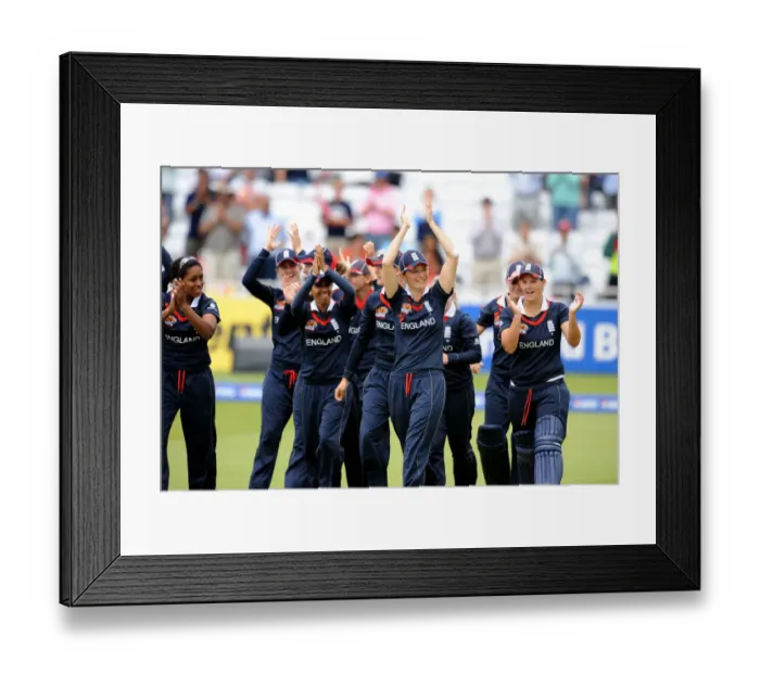 Framed Print : Charlotte Edward Leads Her Team Round Lords Framed Print : Charlotte Edward Leads Her Team Round Lords