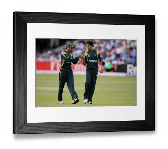 Framed Print : Younus Khan & Umar Gul Framed Print : Younus Khan & Umar Gul