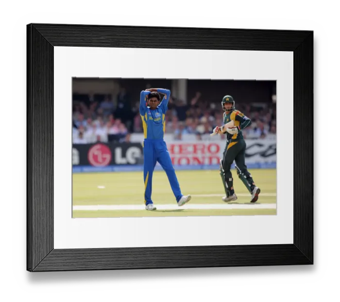 Framed Print : Isuru Udana Thilakaratne Framed Print : Isuru Udana Thilakaratne