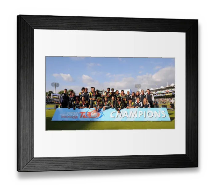 Framed Print : Pakistan & England Ladies Both Wold Cup Winners Pakistan