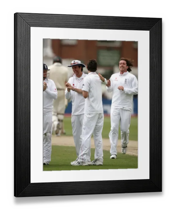 Framed Print : Michael Vaughan, James Anderson & Ryan Sidebottom Michae Framed Print : Michael Vaughan, James Anderson & Ryan Sidebottom Michae